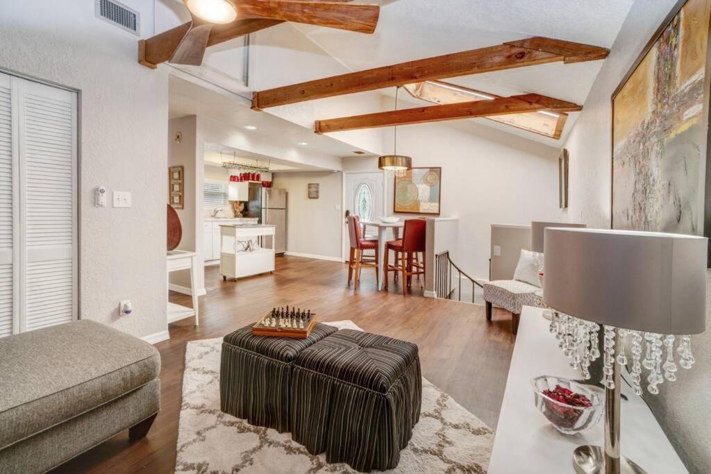 Hidden Couples Loft Retreat In Heights Foodie District Tampa Zewnętrze zdjęcie
